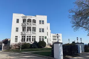 1228 E Juneau Ave, Milwaukee, WI 53202 - Photo 1