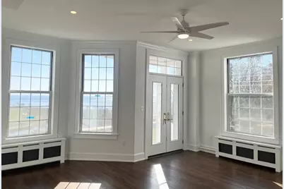 1228 E Juneau Ave #4, Milwaukee, WI 53202 - Photo 10