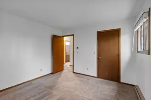 516 Marshal Ct, West Bend, WI 53090 - Photo 8