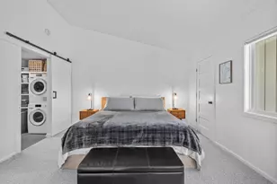 701 Country Club Dr, Fontana, WI 53125 - Photo 10