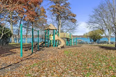 701  Country Club Dr #E, Fontana, WI 53125 - Photo 36