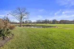 701 Country Club Dr, Fontana, WI 53125 - Photo 36