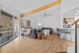 701 Country Club Dr, Fontana, WI 53125 - Photo 6