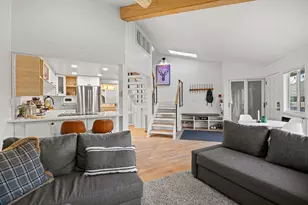 701 Country Club Dr, Fontana, WI 53125 - Photo 4