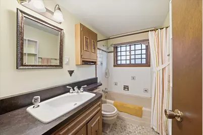 1010  Forest Ave, Sheboygan, WI 53081 - Photo 16