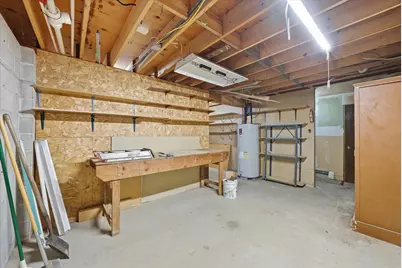 1010  Forest Ave, Sheboygan, WI 53081 - Photo 32