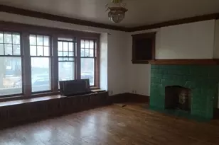 2377 N 44th St, Milwaukee, WI 53210 - Photo 2