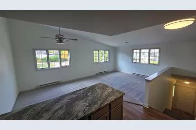 1435  Sun Valley Dr #201, Racine, WI 53406 - Photo 8