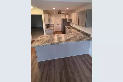 1435  Sun Valley Dr #201, Racine, WI 53406 - Photo 10