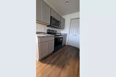 1435  Sun Valley Dr #201, Racine, WI 53406 - Photo 12