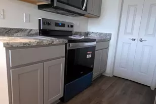 1435 Sun Valley Dr, Racine, WI 53406 - Photo 12