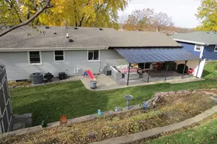 1509 Hillside Ln, Watertown, WI 53098 - Photo 2