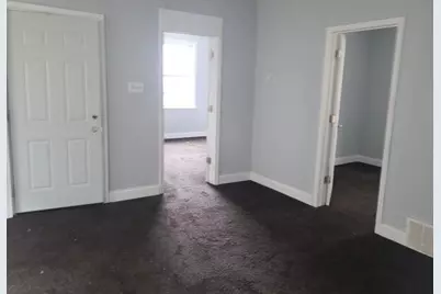 2940 N Holton St #2942, Milwaukee, WI 53212 - Photo 8