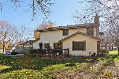 9740 W Huntington Dr, Mequon, WI 53097 - Photo 38