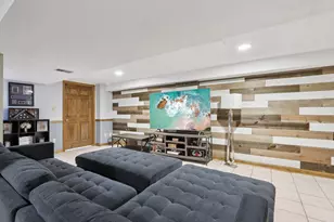 9740 W Huntington Dr, Mequon, WI 53097 - Photo 40