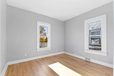 5529 W Rogers St, West Allis, WI 53219 - Photo 18