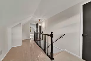 10039 N Sunnycrest Dr, Mequon, WI 53092 - Photo 18