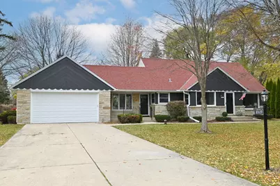 10039 N Sunnycrest Dr, Mequon, WI 53092 - Photo 1