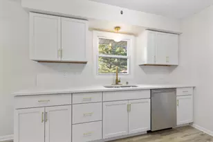 1341 Scenic Rd, Richfield, WI 53033 - Photo 10