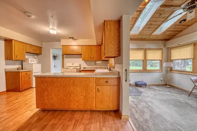 W139N6995  Bay Ridge Ln, Menomonee Falls, WI 53051 - Photo 14