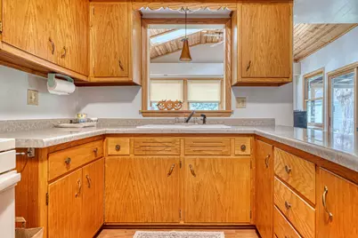 W139N6995  Bay Ridge Ln, Menomonee Falls, WI 53051 - Photo 16