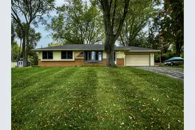 W139N6995  Bay Ridge Ln, Menomonee Falls, WI 53051 - Photo 1