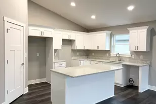 6351 Kinzie Ave, Racine, WI 53406 - Photo 2