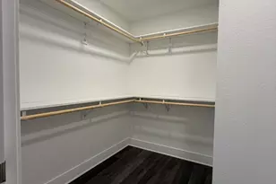 6351 Kinzie Ave, Racine, WI 53406 - Photo 10