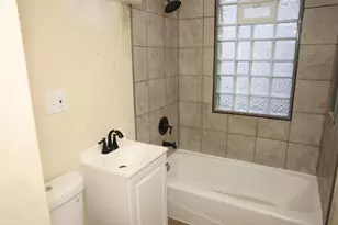 2735 N 39th St, Milwaukee, WI 53210 - Photo 20