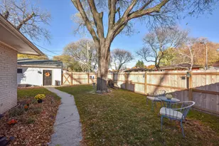 9602 W Arthur Ave, West Allis, WI 53227 - Photo 24