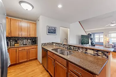 3101 W Drexel Ave #220, Franklin, WI 53132 - Photo 6