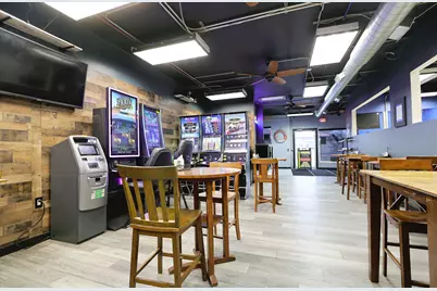 405 N Lake Ave, Twin Lakes, WI 53181 - Photo 10