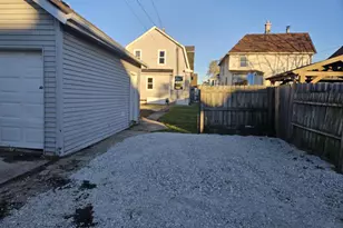 1604 Grange Ave, Racine, WI 53405 - Photo 4