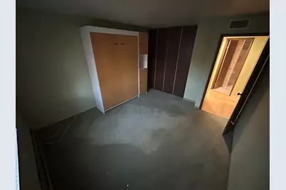 5253 N Lovers Lane Rd #204, Milwaukee, WI 53225 - Photo 16