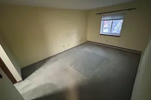 5253 N Lovers Lane Rd, Milwaukee, WI 53225 - Photo 18