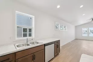 1057 Fairway Ct, Sheboygan Falls, WI 53085 - Photo 6