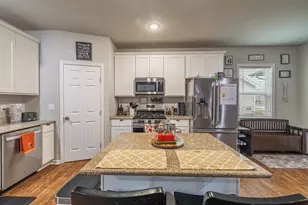 825 E Superior Dr, Fulton, WI 53534 - Photo 8