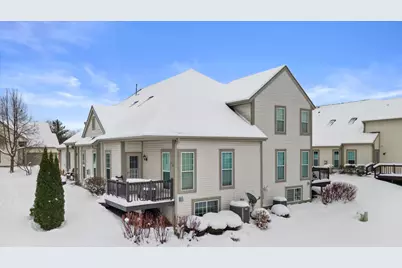 1522  Roxbury Way #122, Waukesha, WI 53186 - Photo 32