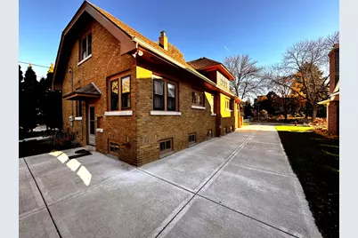 1751 N 60th St, Wauwatosa, WI 53208 - Photo 2