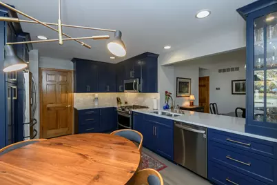 675  Charleston Ct #B, Brookfield, WI 53045 - Photo 18