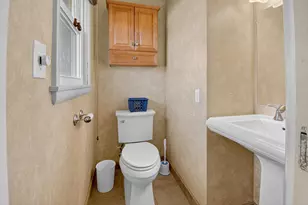 1123 Montclair Dr, Racine, WI 53402 - Photo 14