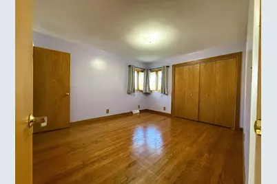 N88W17868 N Christman Rd, Menomonee Falls, WI 53051 - Photo 8