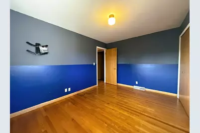 N88W17868 N Christman Rd, Menomonee Falls, WI 53051 - Photo 14