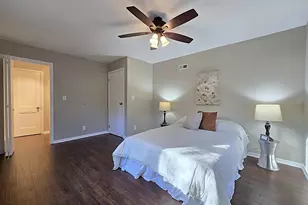 6512 S Parkedge Cir, Franklin, WI 53132 - Photo 22