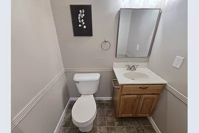 6512 S Parkedge Cir, Franklin, WI 53132 - Photo 24