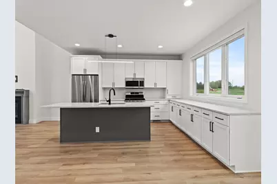 4192 E Lake Vista Blvd, Oak Creek, WI 53154 - Photo 14