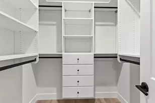 4192 E Lake Vista Blvd, Oak Creek, WI 53154 - Photo 24