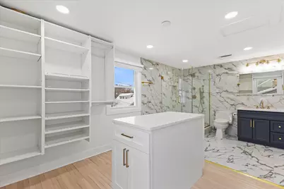 555 N 105th St, Wauwatosa, WI 53226 - Photo 16