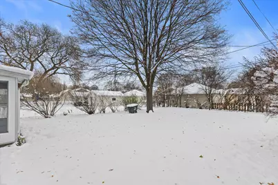 555 N 105th St, Wauwatosa, WI 53226 - Photo 38