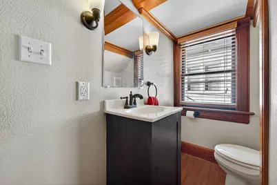 2423  Hansen Ave, Racine, WI 53405 - Photo 12